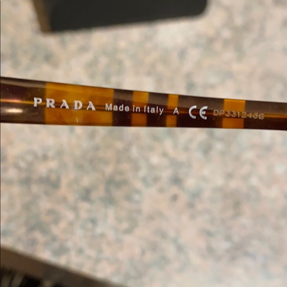 Authentic Prada sunglasses - Picture 3 of 5